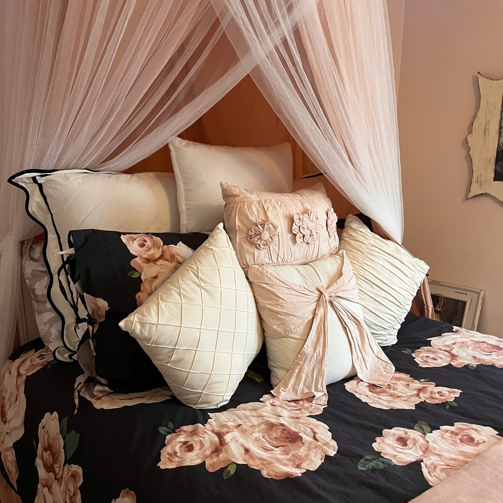 Girls Pottery Barn bedding